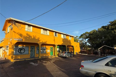 Commercial property in Fort Lauderdale, Florida № 1999747 - photo 3