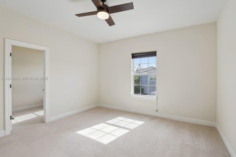 House in Hollywood, Florida 3 bedrooms, 174.75 sq.m. № 2185957 - photo 25