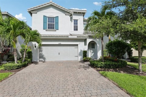 House in Hollywood, Florida 3 bedrooms, 174.75 sq.m. № 2185957 - photo 3