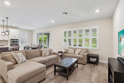 House in Hollywood, Florida 3 bedrooms, 174.75 sq.m. № 2185957 - photo 17