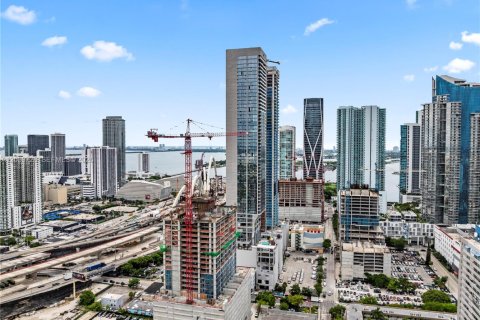 Condominio en venta en Miami, Florida, 42.74 m2 № 2183908 - foto 26