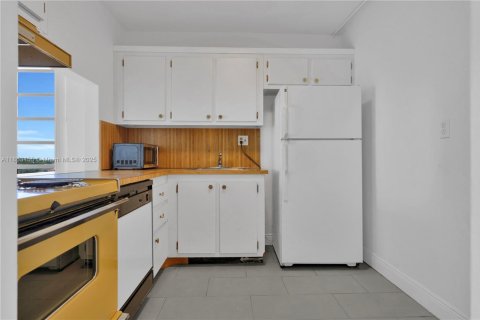 Appartement à louer à North Miami Beach, Floride: 1 chambre, 67.08 m2 № 1875584 - photo 7