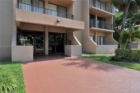 Appartement à louer à North Miami Beach, Floride: 1 chambre, 67.08 m2 № 1875584 - photo 3