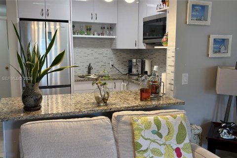 Condo in Deerfield Beach, Florida, 1 bedroom  № 2044499 - photo 5