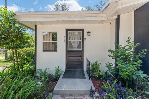 Villa ou maison à vendre à Salt Springs, Floride: 2 chambres, 98.1 m2 № 2226146 - photo 2