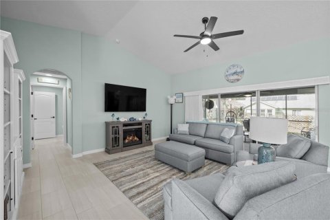 House in Palm Coast, Florida 4 bedrooms, 205.22 sq.m. № 1722894 - photo 13