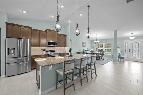 House in Palm Coast, Florida 4 bedrooms, 205.22 sq.m. № 1722894 - photo 8