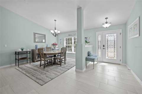 House in Palm Coast, Florida 4 bedrooms, 205.22 sq.m. № 1722894 - photo 5