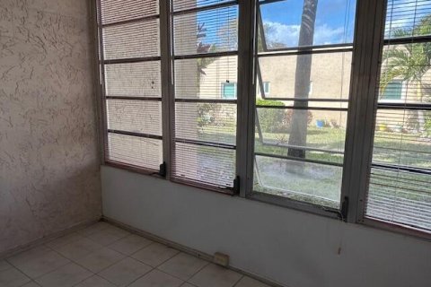 Copropriété à vendre à West Palm Beach, Floride: 1 chambre, 75.44 m2 № 2249601 - photo 16