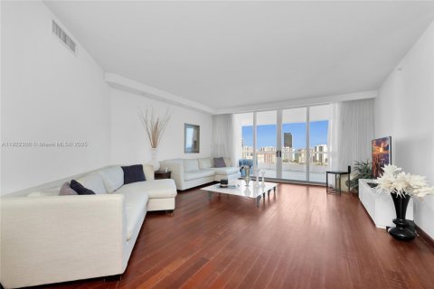 Copropriété à vendre à Aventura, Floride: 3 chambres, 226.68 m2 № 1976268 - photo 13