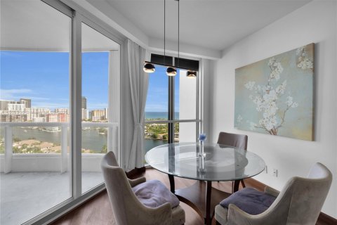 Copropriété à vendre à Aventura, Floride: 3 chambres, 226.68 m2 № 1976268 - photo 16