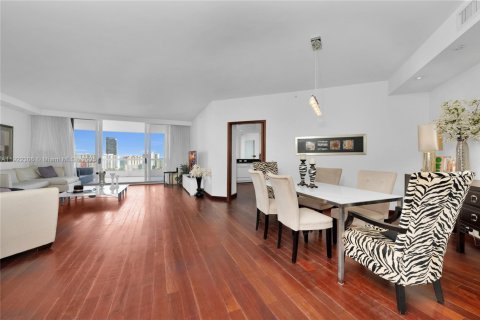 Copropriété à vendre à Aventura, Floride: 3 chambres, 226.68 m2 № 1976268 - photo 11