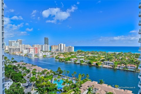 Copropriété à vendre à Aventura, Floride: 3 chambres, 226.68 m2 № 1976268 - photo 2