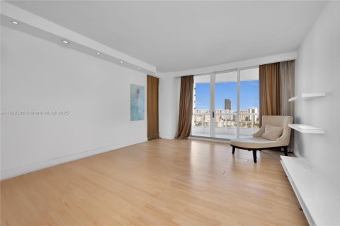 Copropriété à vendre à Aventura, Floride: 3 chambres, 226.68 m2 № 1976268 - photo 21