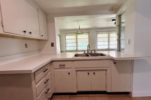 House in Tamarac, Florida 2 bedrooms, 93.09 sq.m. № 2190975 - photo 14