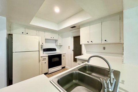 House in Tamarac, Florida 2 bedrooms, 93.09 sq.m. № 2190975 - photo 15