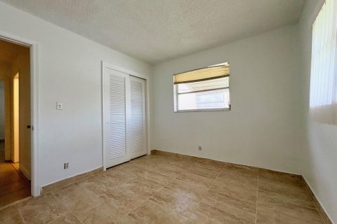 House in Tamarac, Florida 2 bedrooms, 93.09 sq.m. № 2190975 - photo 19