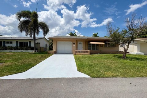 House in Tamarac, Florida 2 bedrooms, 93.09 sq.m. № 2190975