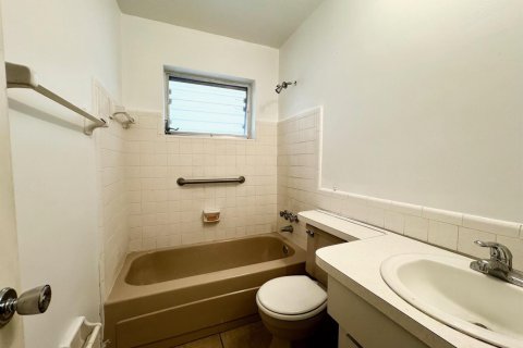 House in Tamarac, Florida 2 bedrooms, 93.09 sq.m. № 2190975 - photo 17