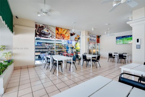 Condo in Aventura, Florida, 1 bedroom № 2060439 - photo 22