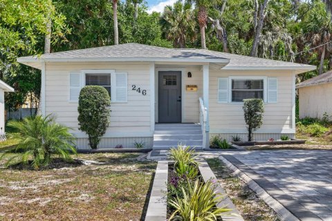 House in Ormond Beach, Florida 2 bedrooms, 74.32 sq.m. № 2125037