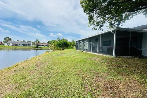 House in Holiday, Florida 3 bedrooms, 123.93 sq.m. № 1801845 - photo 18
