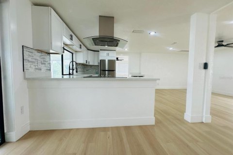 House in Holiday, Florida 3 bedrooms, 123.93 sq.m. № 1801845 - photo 24