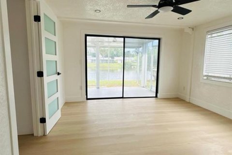 House in Holiday, Florida 3 bedrooms, 123.93 sq.m. № 1801845 - photo 8