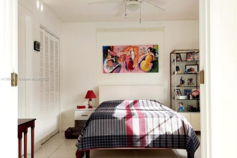 Copropriété à vendre à Pembroke Pines, Floride: 2 chambres, 79.15 m2 № 1977552 - photo 22