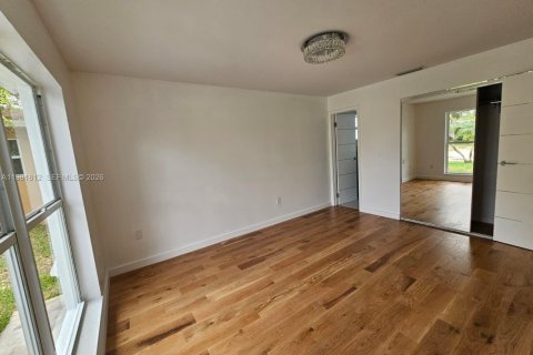 Villa ou maison à vendre à Sunrise, Floride: 5 chambres, 126.72 m2 № 2066864 - photo 14