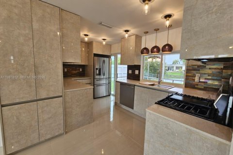 Villa ou maison à vendre à Sunrise, Floride: 5 chambres, 126.72 m2 № 2066864 - photo 8