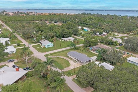 House in Punta Gorda, Florida 2 bedrooms, 106.09 sq.m. № 1906977 - photo 29
