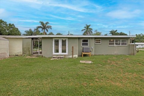 House in Punta Gorda, Florida 2 bedrooms, 106.09 sq.m. № 1906977 - photo 24
