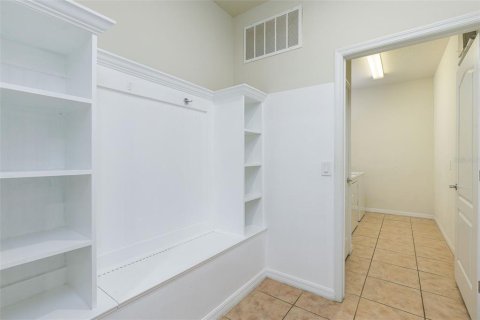House in Kissimmee, Florida 9 bedrooms, 407.93 sq.m. № 1904460 - photo 5