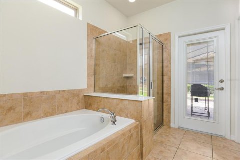 House in Kissimmee, Florida 9 bedrooms, 407.93 sq.m. № 1904460 - photo 13