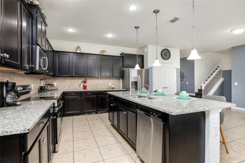 House in Kissimmee, Florida 9 bedrooms, 407.93 sq.m. № 1904460 - photo 16