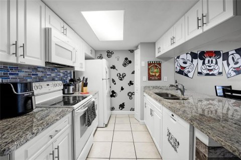 Condo in Kissimmee, Florida, 3 bedrooms  № 1540389 - photo 14