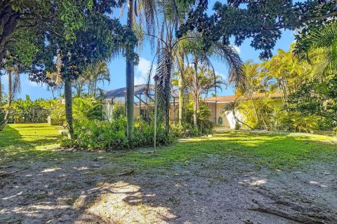 Villa ou maison à vendre à Miami, Floride: 5 chambres, 279.17 m2 № 2024384 - photo 19