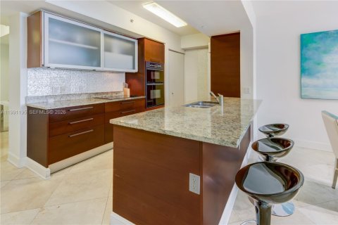 Condominio en venta en Hallandale Beach, Florida, 3 dormitorios, 155.61 m2 № 2244274 - foto 5