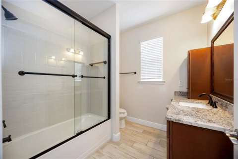 House in Venice, Florida 4 bedrooms, 248.51 sq.m. № 1824932 - photo 22