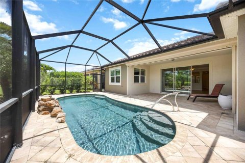 House in Venice, Florida 4 bedrooms, 248.51 sq.m. № 1824932 - photo 2