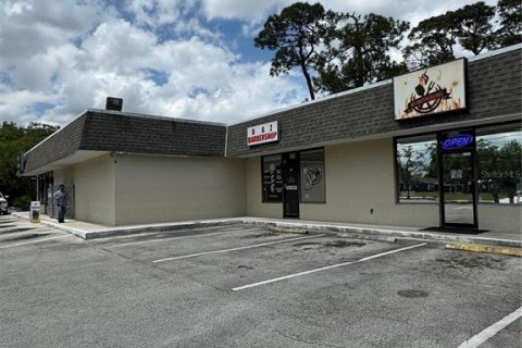 Commercial property in Saint Lucie, Florida № 2239974 - photo 5