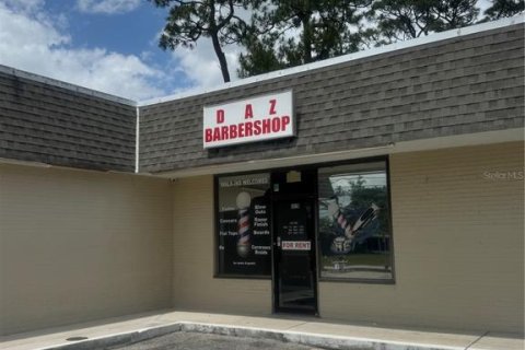 Commercial property in Saint Lucie, Florida № 2239974 - photo 3