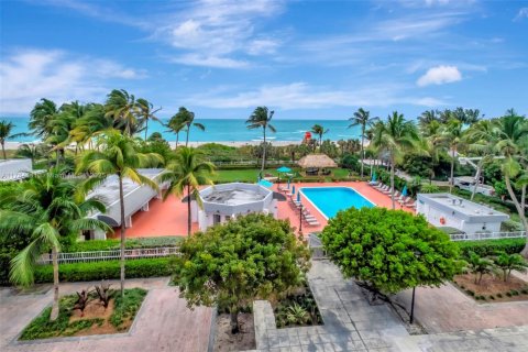 Copropriété à louer à Miami Beach, Floride: 2 chambres, 117.61 m2 № 1862672 - photo 14