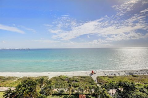 Copropriété à louer à Miami Beach, Floride: 2 chambres, 117.61 m2 № 1862672 - photo 1