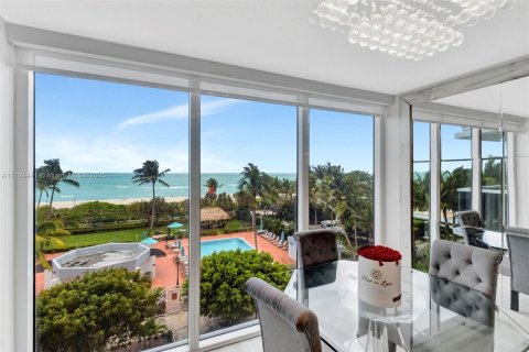 Copropriété à louer à Miami Beach, Floride: 2 chambres, 117.61 m2 № 1862672 - photo 4