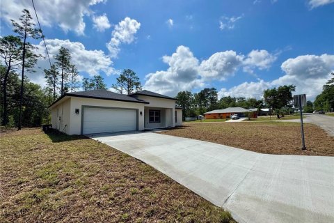 Villa ou maison à vendre à Citrus Springs, Floride: 3 chambres, 142.05 m2 № 1662606 - photo 2