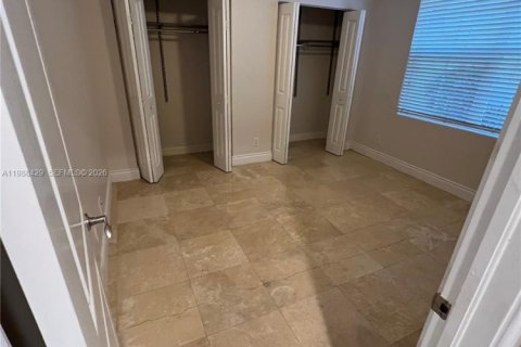 Adosado en alquiler en Coral Gables, Florida, 2 dormitorios, 104.14 m2 № 2050666 - foto 6