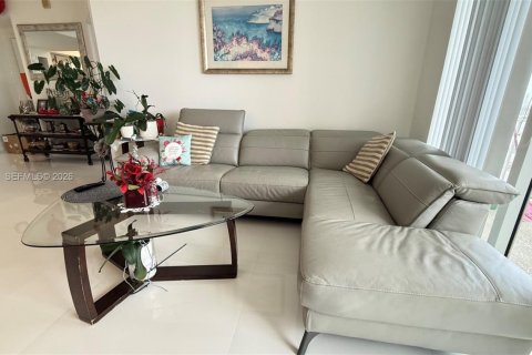 Condo in Aventura, Florida, 2 bedrooms  № 2078071 - photo 4