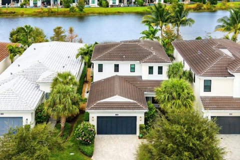 Villa ou maison à vendre à Palm Beach Gardens, Floride: 3 chambres, 293.76 m2 № 2293153 - photo 4